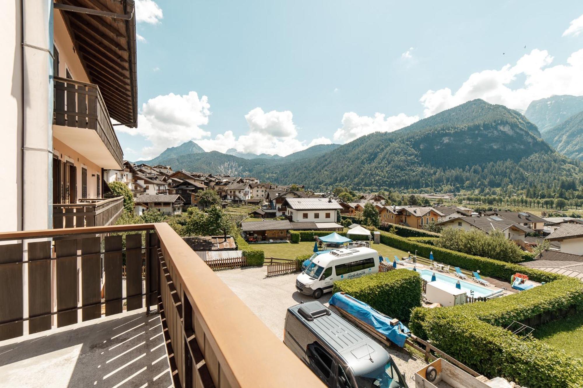 Hotel Al Bivio - Pizzeria, Pool & Sauna Imer Экстерьер фото